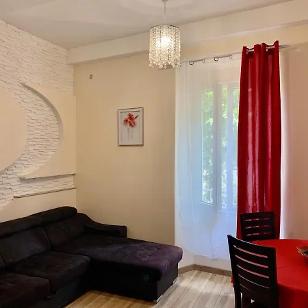 Splendide Studio Au Cœur Historique De Apartamento *