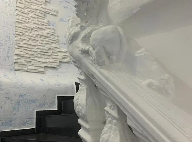 Splendide Au Coeur Historique De Appartement Fréjus